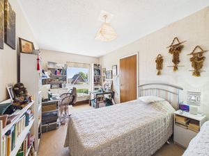 Bedroom- click for photo gallery